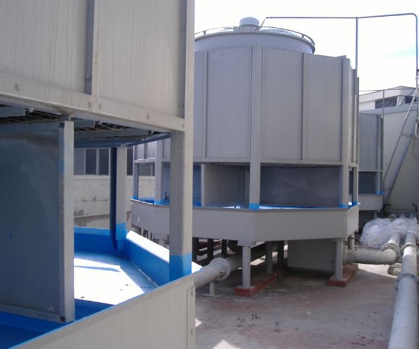 Rivestimento vasca in PRFV